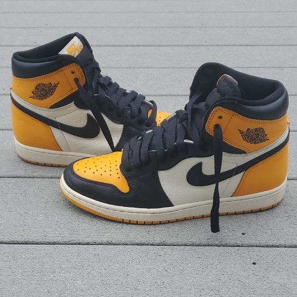 Air Jordan Retro High OG 'Yellow Toe'Nike Air Jordan Retro